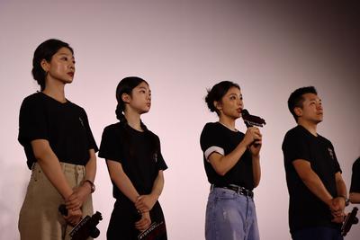 《南京照相馆》举行青岛路演，主创分享心得泪洒现场